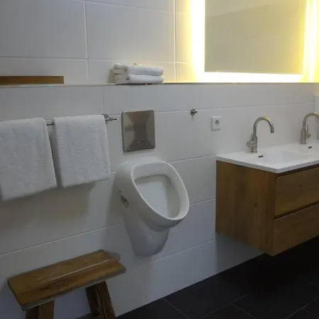 Charmate rustikale Jägersuite mit el.Kamin H2O Therme Oberhof Oberhof  Exterior foto