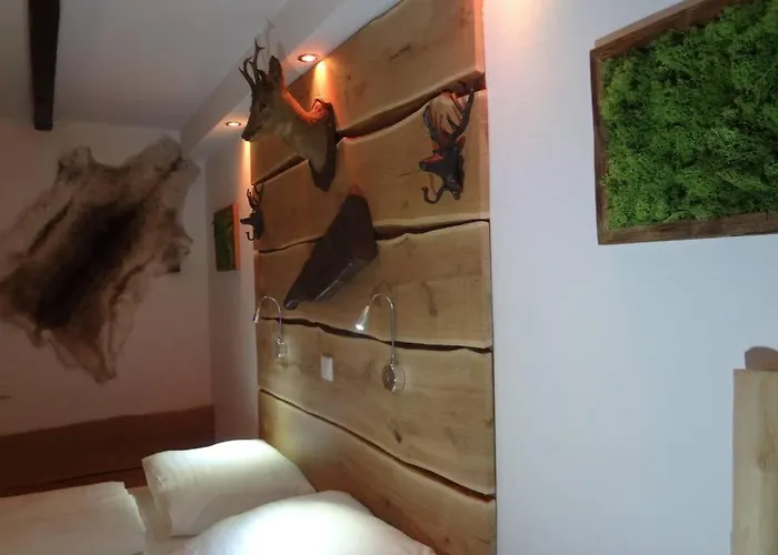Charmate rustikale Jägersuite mit el.Kamin H2O Therme Oberhof