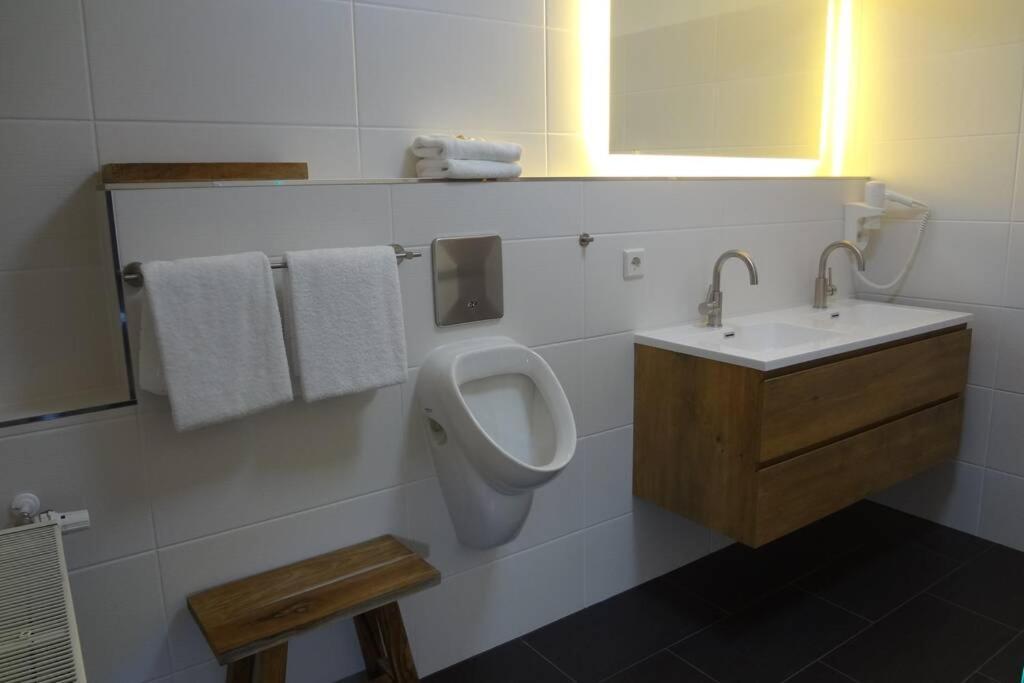 Charmante Rustikale Jaegersuite Mit El Kamin H2o Therme Oberhof * Oberhof (Thuringia)